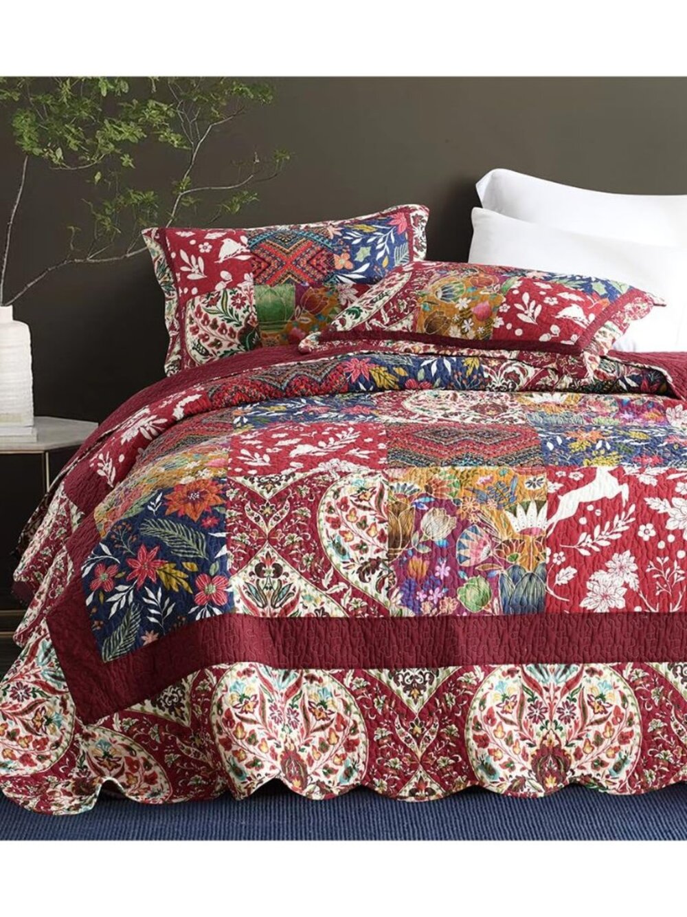 Cotton Queen Size Patchwork Quilt Sets, Lightweight Reversible Coverlet Bedding